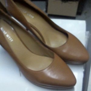 Priscilla by Nine West Size 8